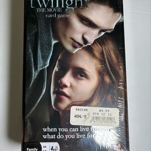 The TWILIGHT SAGA NEW MOON The Movie Card Game New in Sealed Box